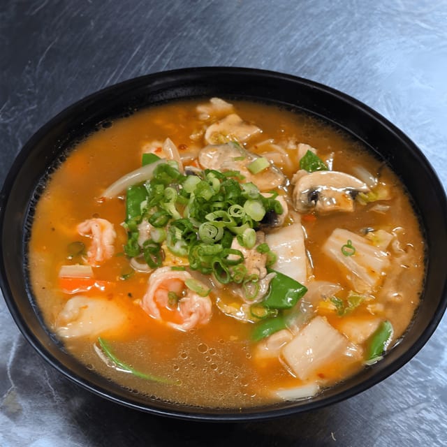Hot & Spicy Seafood Ramen.